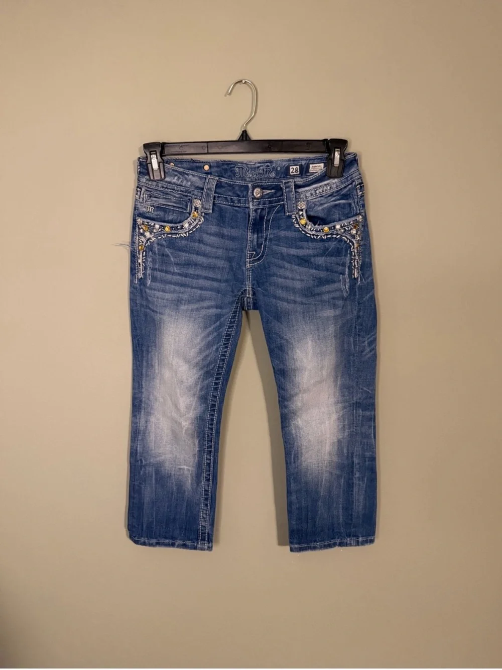 Gorgeous Y2K Miss Me Signature Cuffed Capris With Embellishments 20-1/2” Inseam